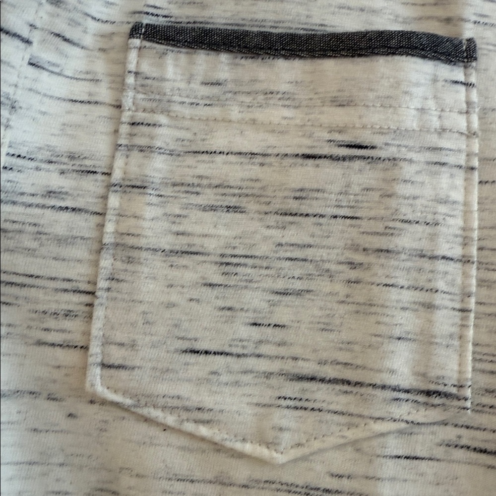 Armani Exchange men’s Gray Striped Polo Shirt. - Picture 3 of 6